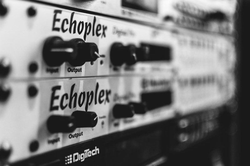 Echoplex Loopmaschiene im Studio der Quohren MPG
